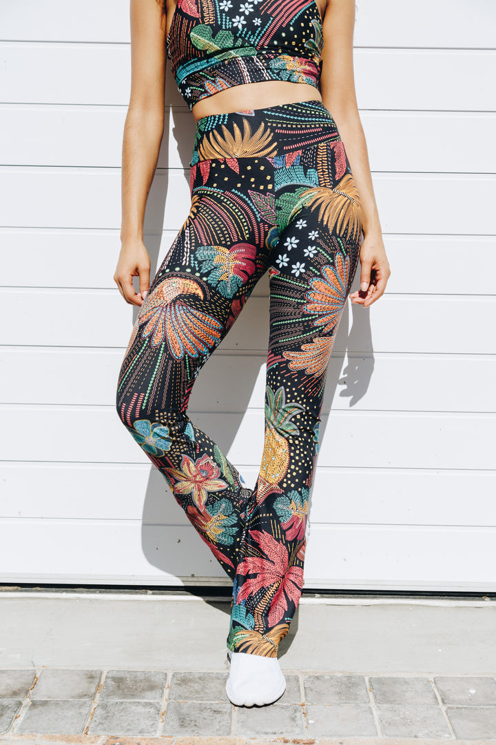 A Tapestry of Colour Flare Leggings