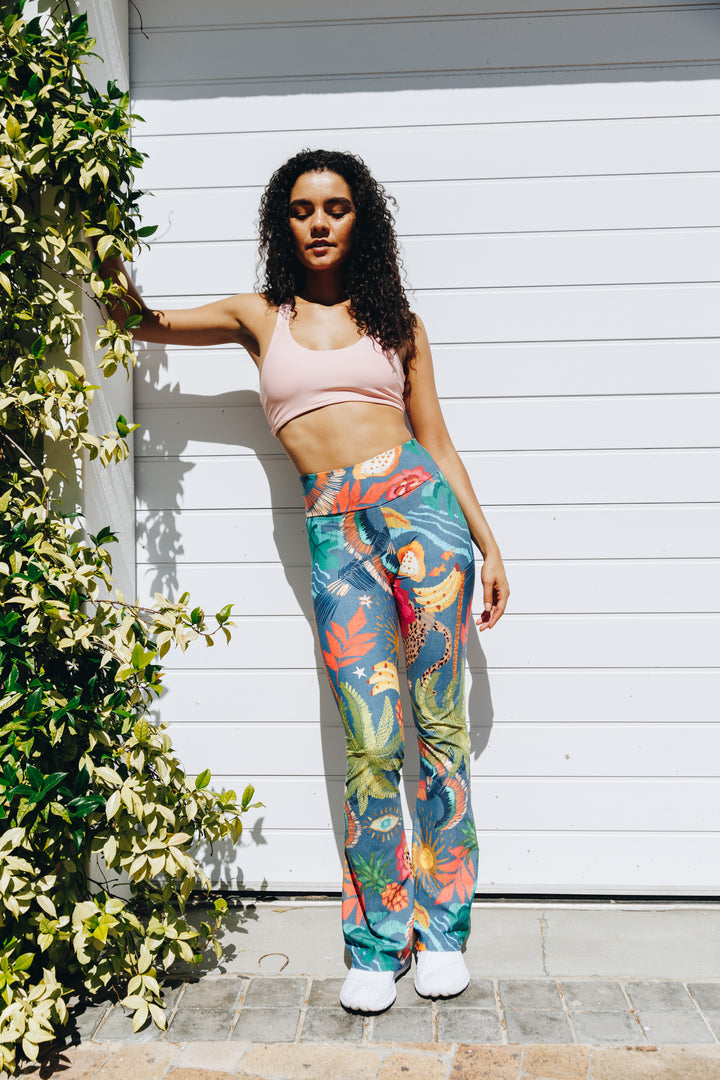 Tropical Living Flare Leggings