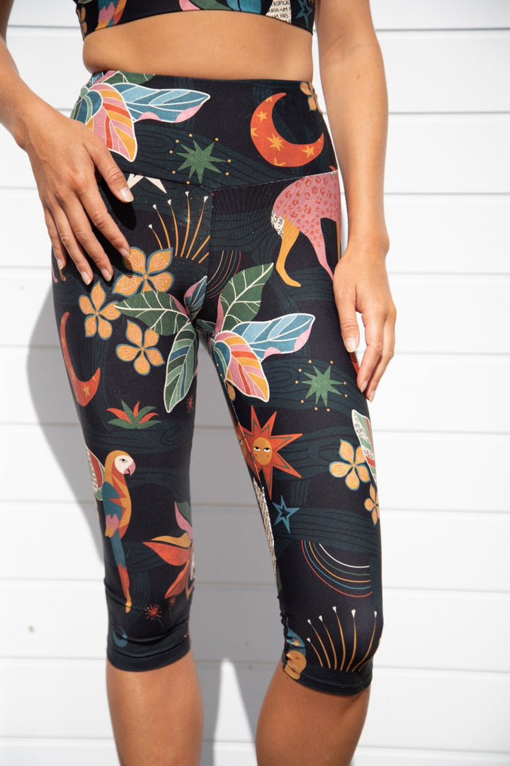 Mythical Creatures 3/4 High Waist Leggings with Pocket